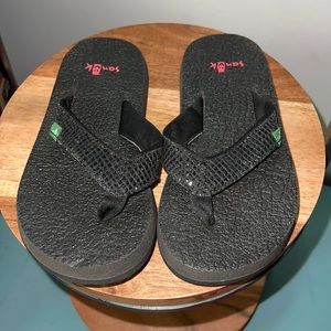 Girls Sanuk Flip Flops